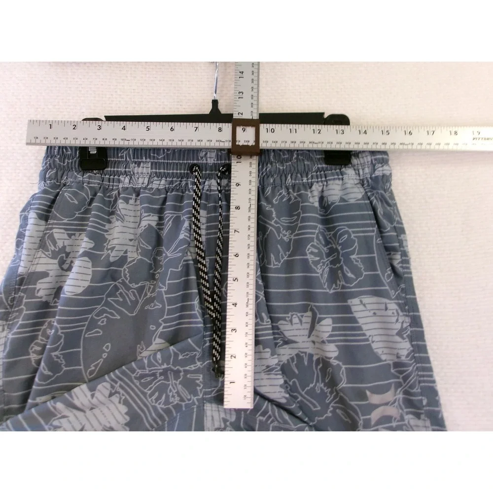 Hurley Mens Grey Floral Striped Board Shorts Swim Trunks Size M‎ 7 Inch Inseam